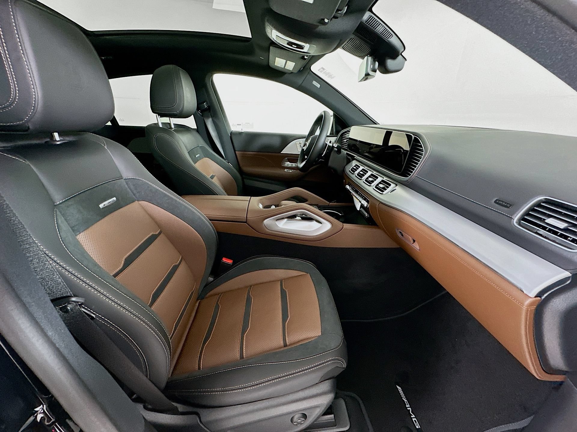 New 2026 Mercedes-Benz GLE 53 AMG 4MATIC Coupe image 30