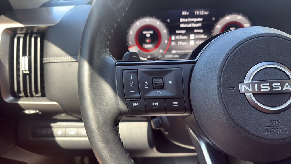 Used 2023 Nissan Pathfinder Platinum w/ Cargo Package AWD/4WD image 21