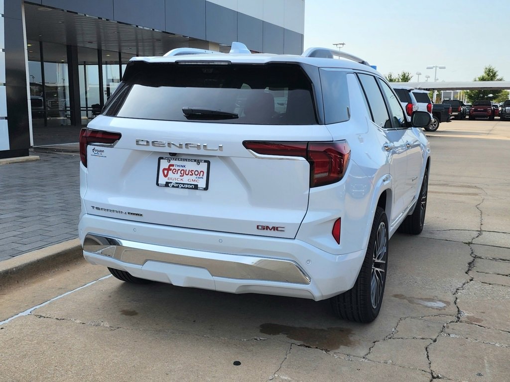 New 2026 GMC Terrain Denali image 4