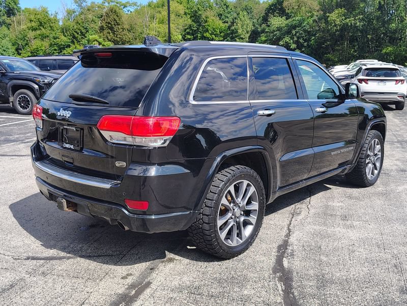 Used 2017 Jeep Grand Cherokee Overland AWD/4WD image 8