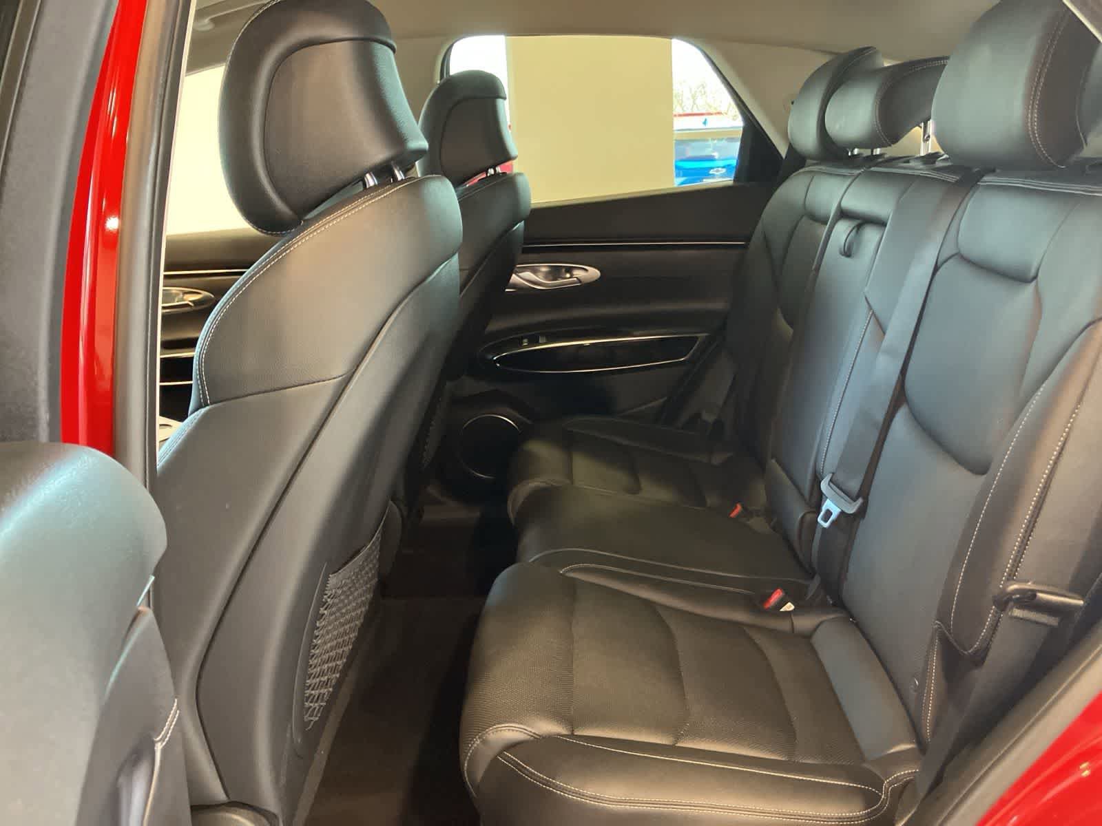 Used 2025 Genesis GV70 2.5T image 23