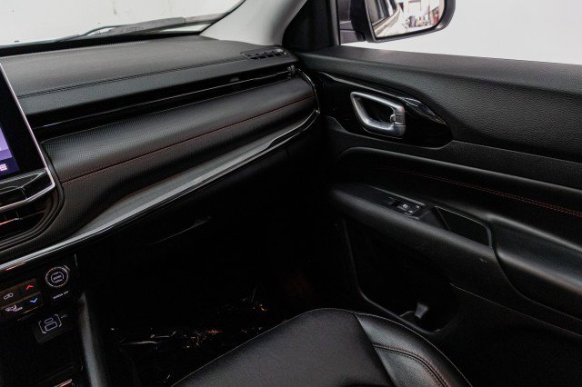 Used 2022 Jeep Compass Trailhawk w/ Trailhawk Convenience Group image 26