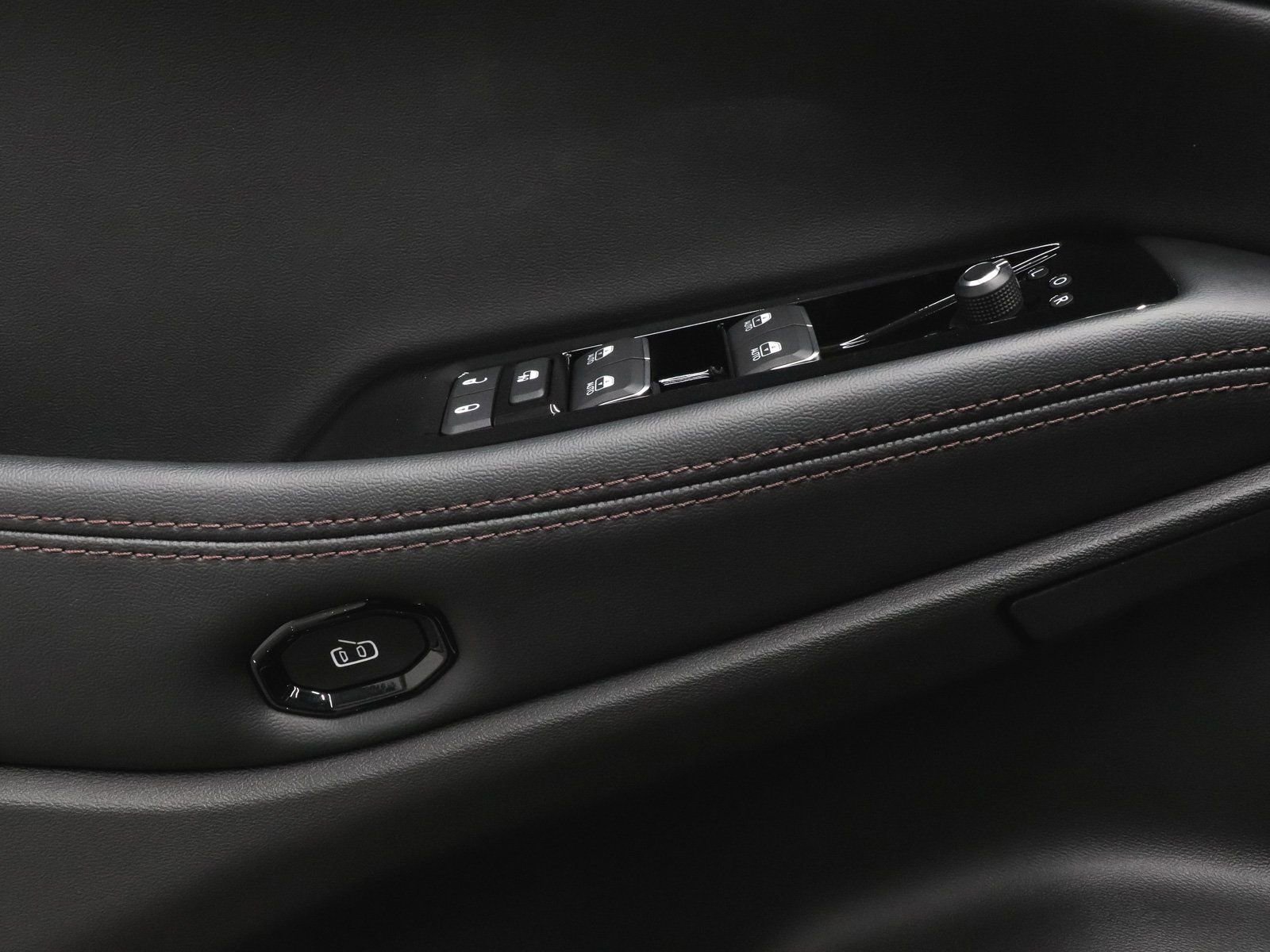 Used 2025 Jeep Wagoneer S Limited image 14