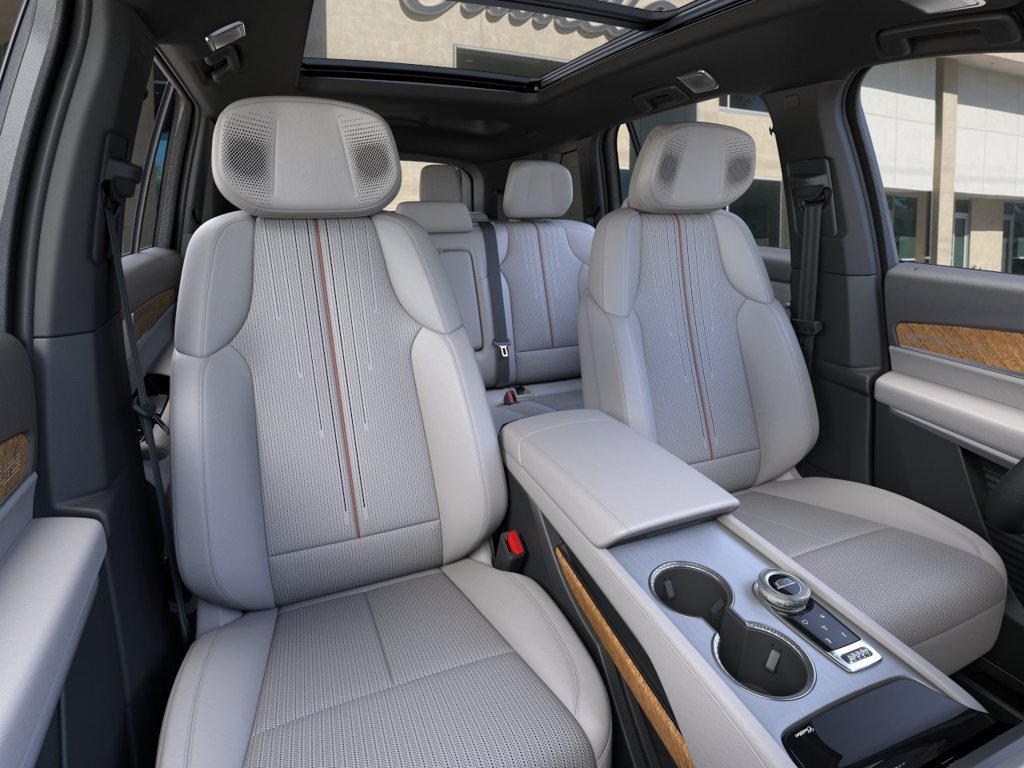 New 2027 Cadillac Vistiq Luxury AWD/4WD image 16