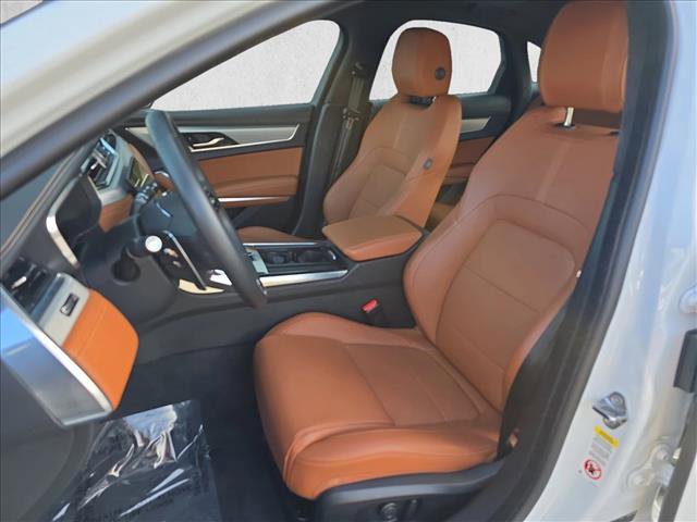 Used 2024 Jaguar XF R-Dynamic SE image 15