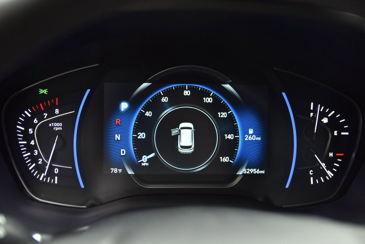 Used 2020 Hyundai Santa Fe Limited FWD image 26