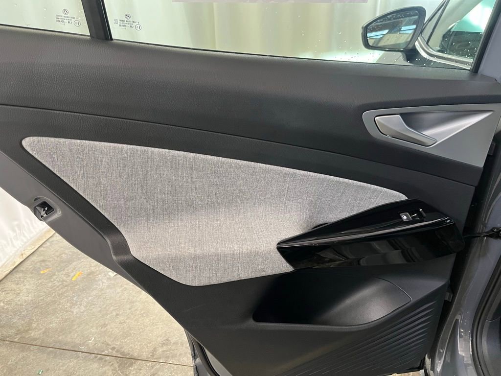 Certified 2023 Volkswagen ID.4 Pro image 20