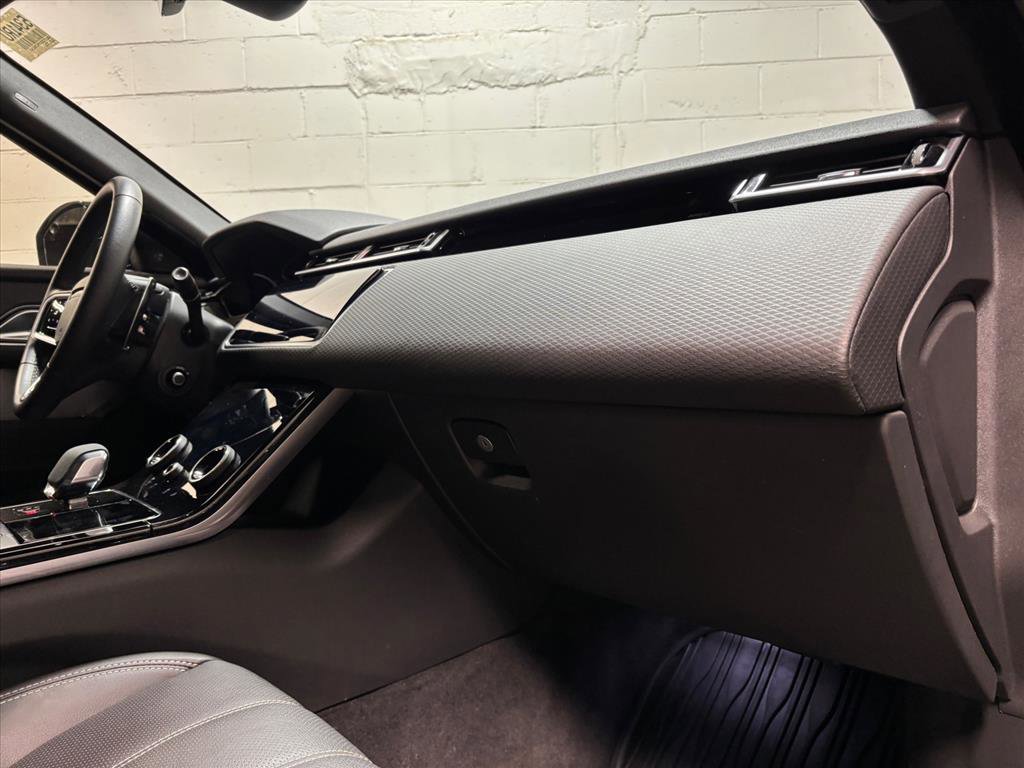Used 2023 Land Rover Range Rover Velar R-Dynamic S image 30