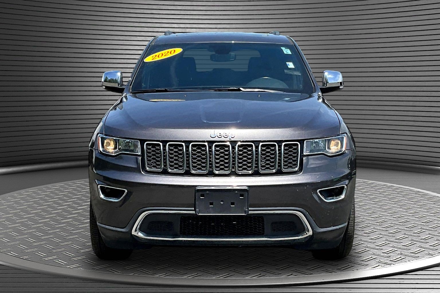 Used 2020 Jeep Grand Cherokee Limited AWD/4WD image 2