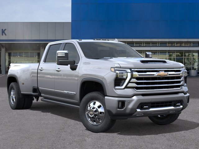 New 2026 Chevrolet Silverado 3500 High Country w/ High Country Premium Package AWD/4WD image 7
