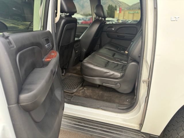 Used 2012 Chevrolet Suburban LT AWD/4WD image 15