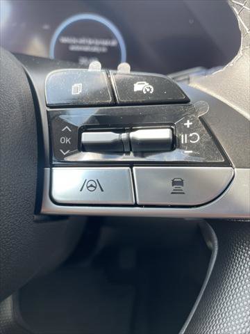 New 2025 Hyundai Elantra Limited image 19