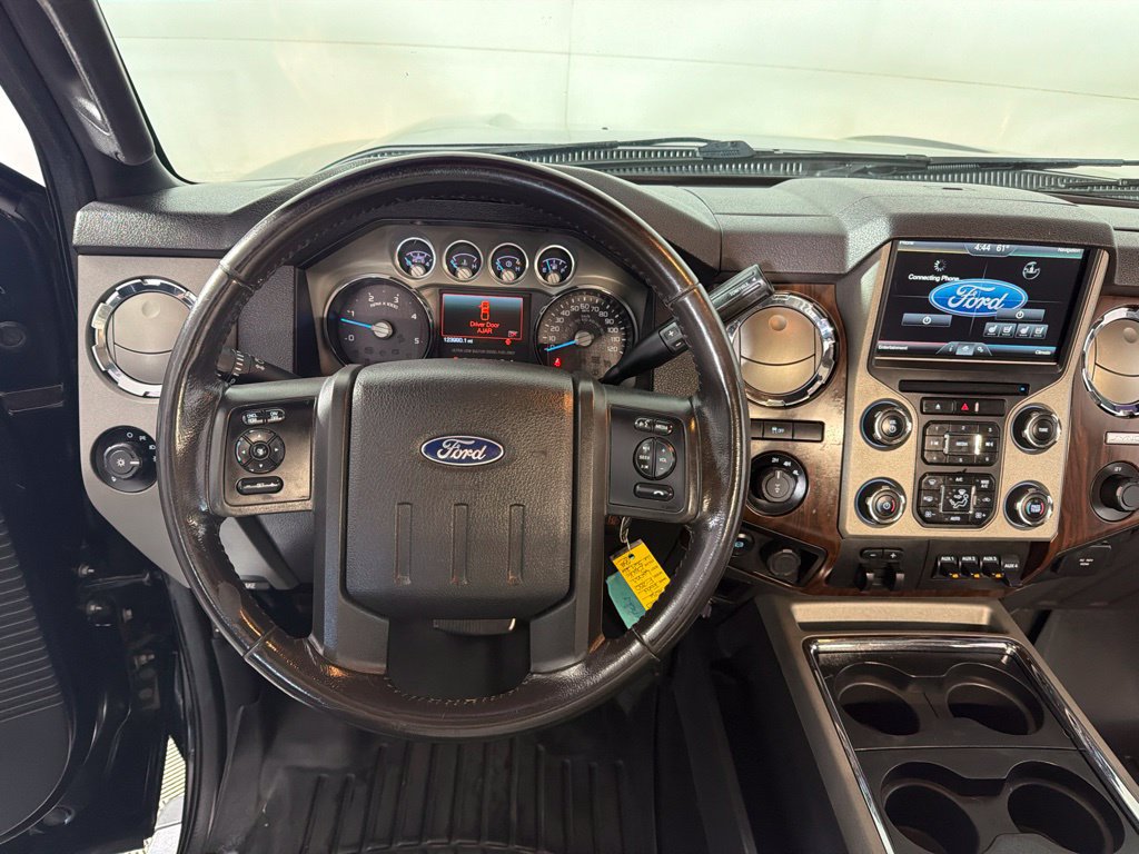 Used 2016 Ford F250 Lariat w/ Lariat Ultimate Package AWD/4WD image 13