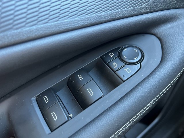 Used 2025 Chevrolet Blazer EV LT FWD image 25