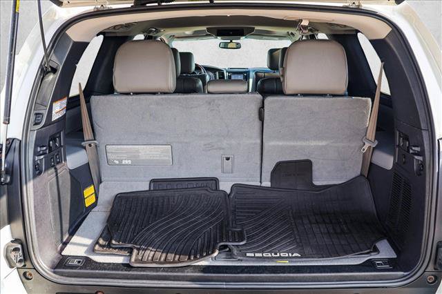 Used 2015 Toyota Sequoia Platinum AWD/4WD image 26