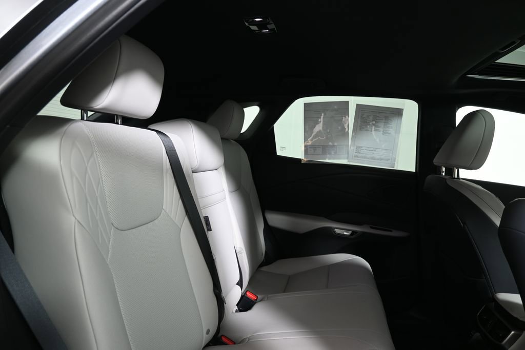 Used 2025 Lexus RX 350 Premium w/ Accessory Package AWD/4WD image 35