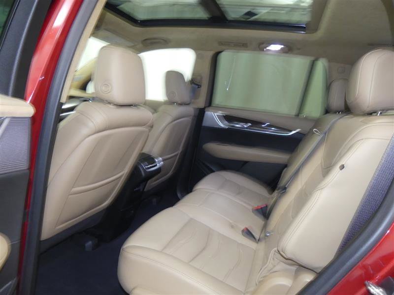 Used 2022 Cadillac XT6 Sport w/ Platinum Package image 24