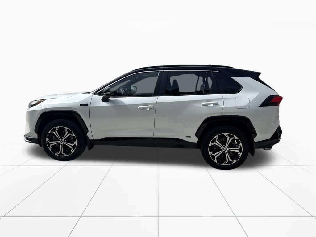 Used 2023 Toyota RAV4 XSE w/ Weather Package image 5