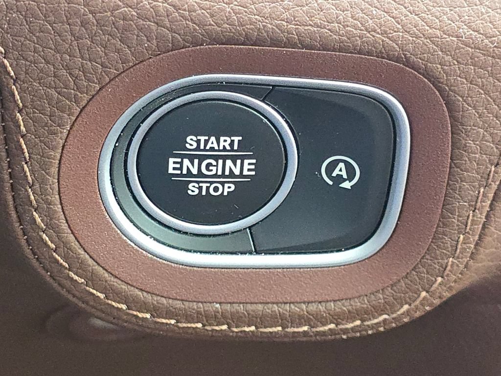 Certified 2024 Mercedes-Benz GLS 580 4MATIC image 39