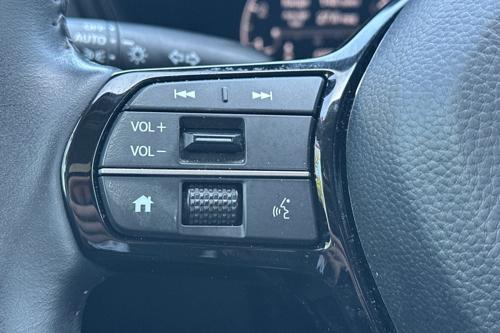 Used 2024 Honda CR-V EX-L image 24
