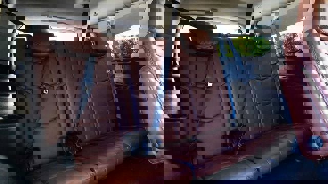 Used 2019 Cadillac Escalade ESV Premium Luxury image 93