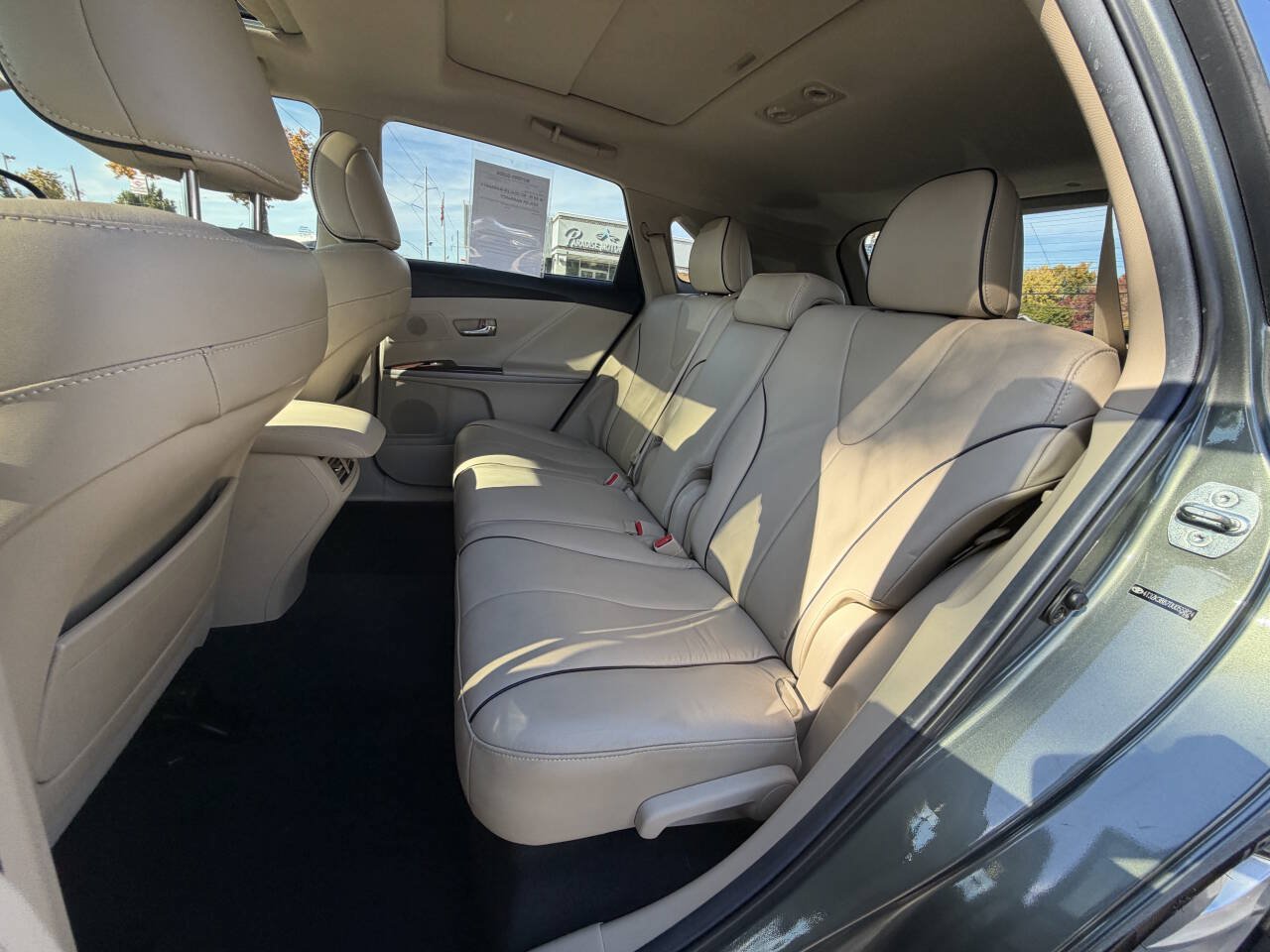 Used 2013 Toyota Venza Limited FWD image 22