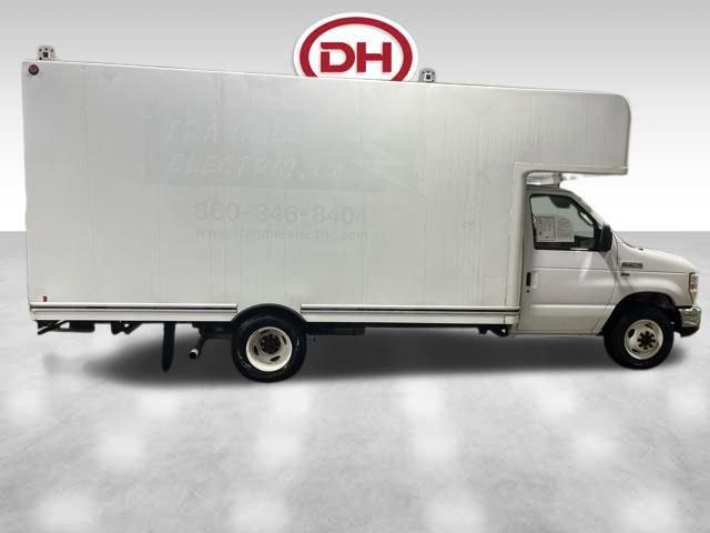 Used 2019 Ford E-350 and Econoline 350 Super Duty w/ Power Windows & Locks Group image 6