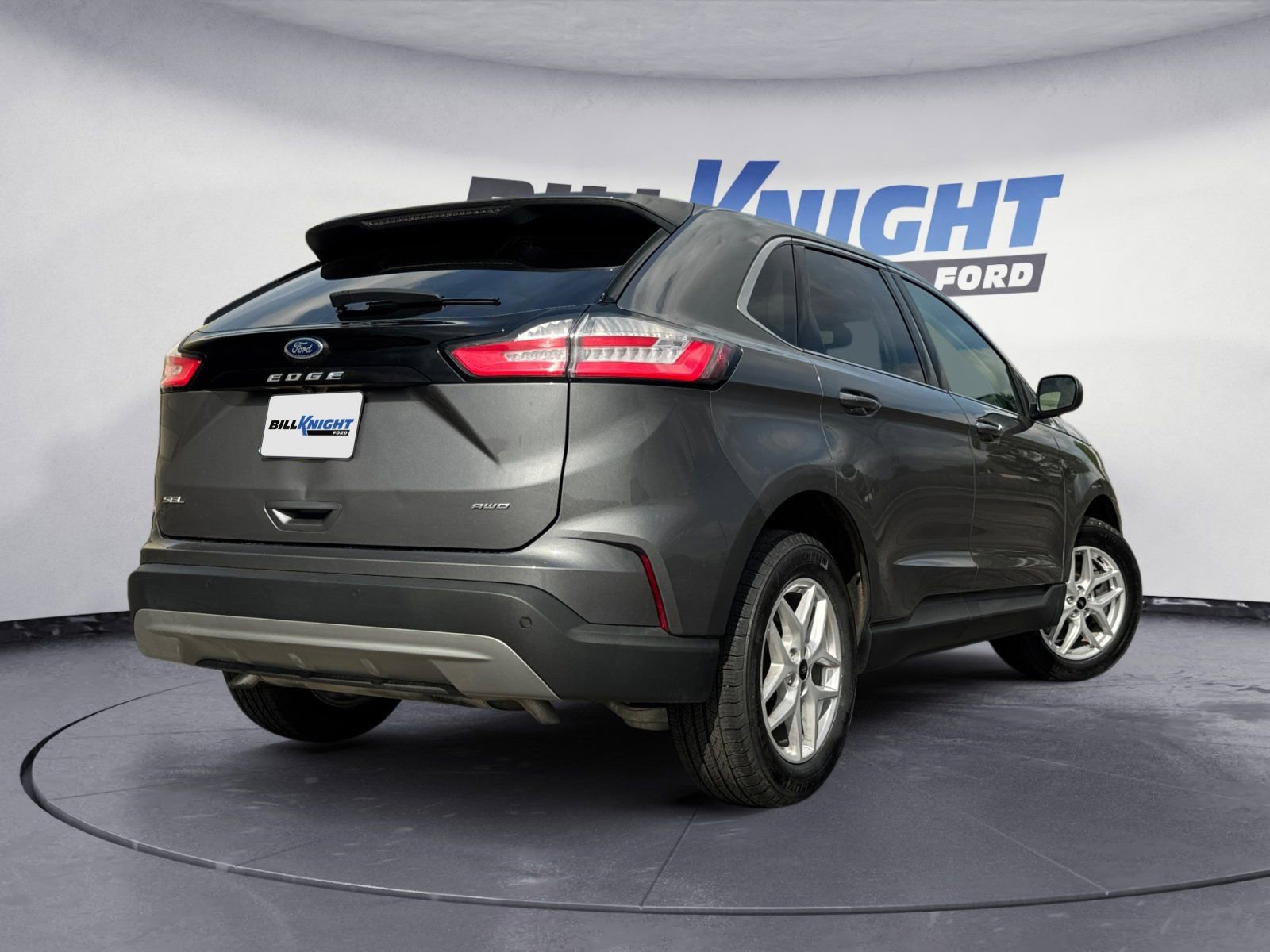 Used 2024 Ford Edge SEL w/ Convenience Package image 5