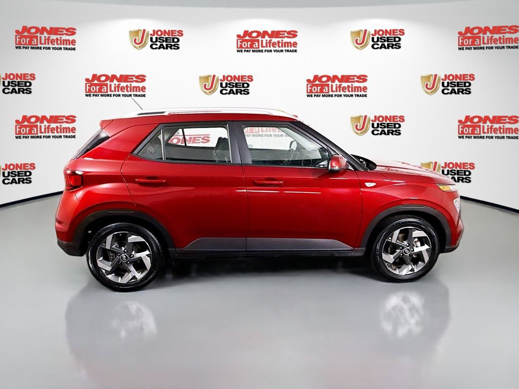 Certified 2024 Hyundai Venue Limited image 18