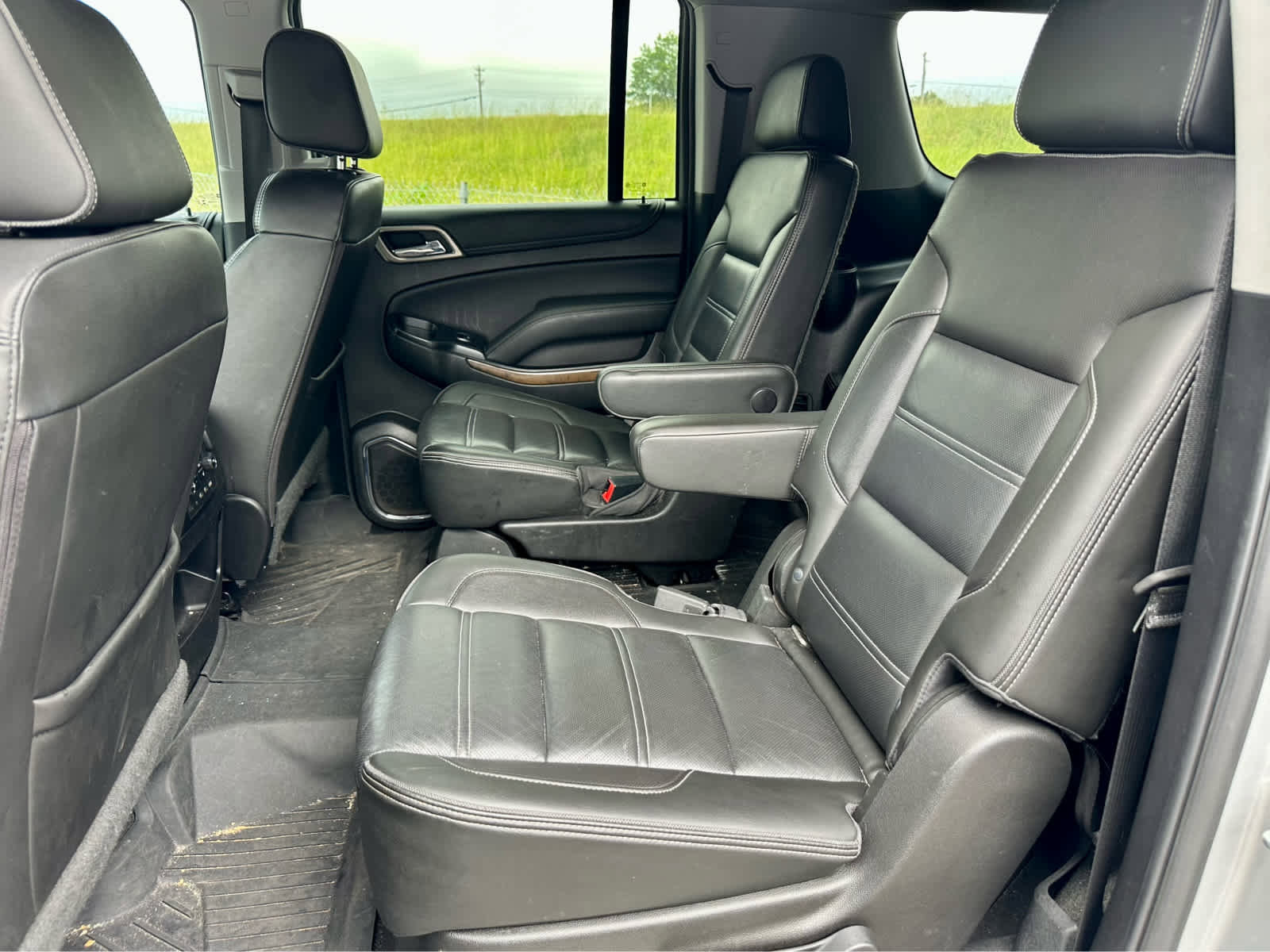 Used 2018 GMC Yukon XL Denali w/ Denali Ultimate Package AWD/4WD image 13