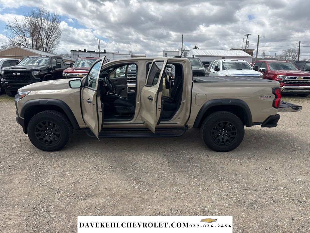 Used 2024 Chevrolet Colorado Trail Boss w/ Technology Package image 28