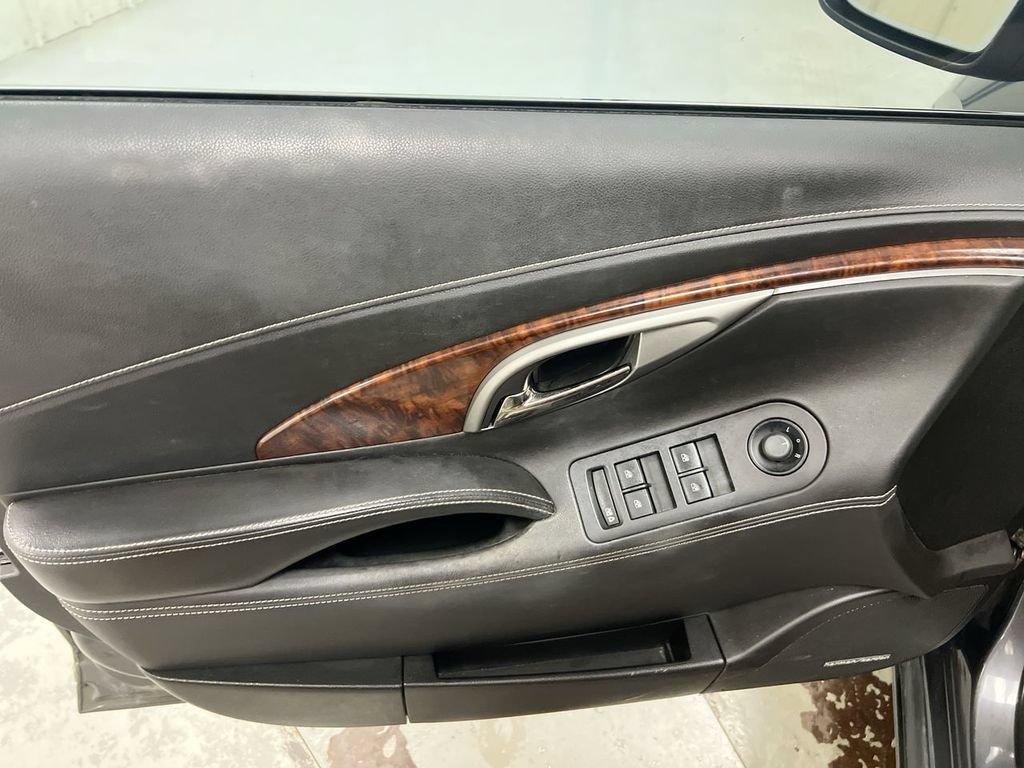 Used 2013 Buick LaCrosse Leather FWD image 19