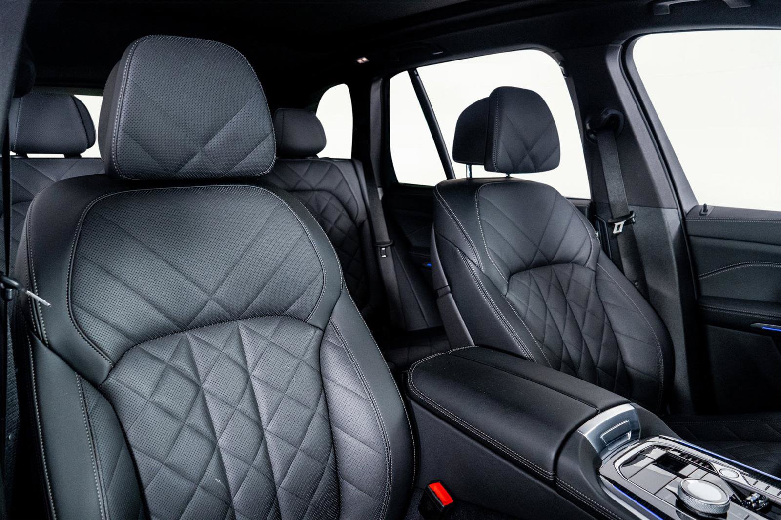 Used 2025 BMW X5 M60i AWD/4WD image 33