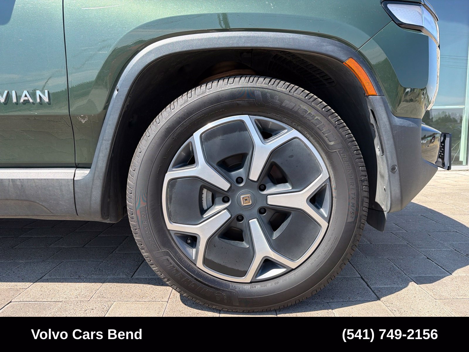 Used 2024 Rivian R1S Adventure Dual AWD/4WD image 8