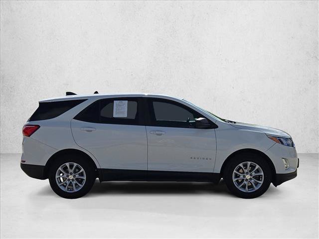 Used 2020 Chevrolet Equinox LS w/ LS Convenience Package FWD image 4