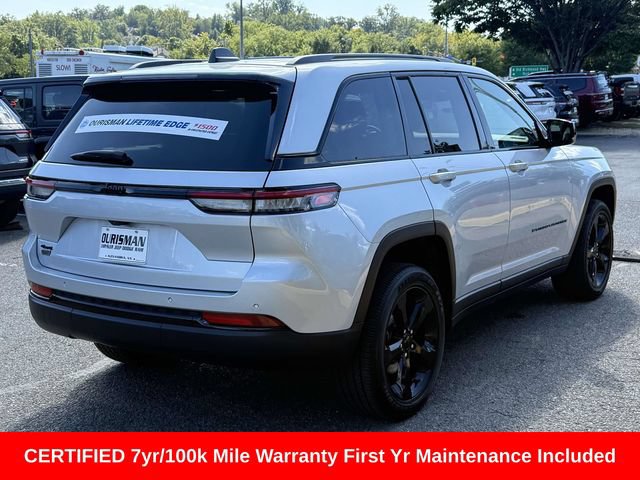 Certified 2025 Jeep Grand Cherokee Altitude AWD/4WD image 3