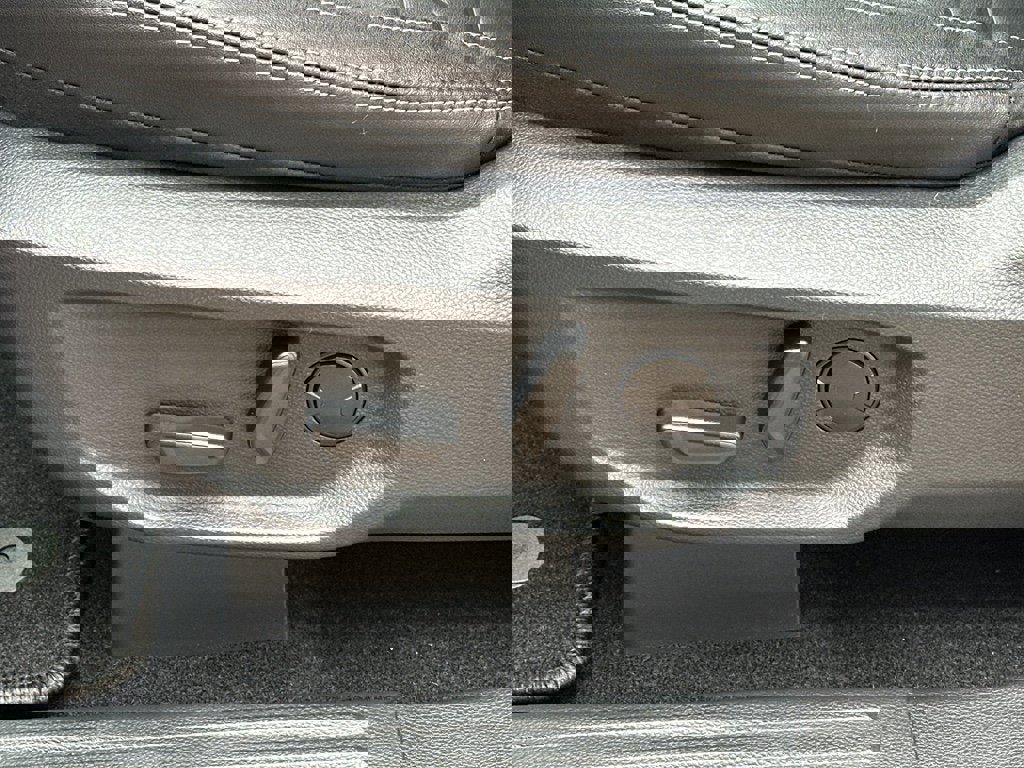 New 2025 Ford Ranger Lariat w/ Chrome Accent Package image 31