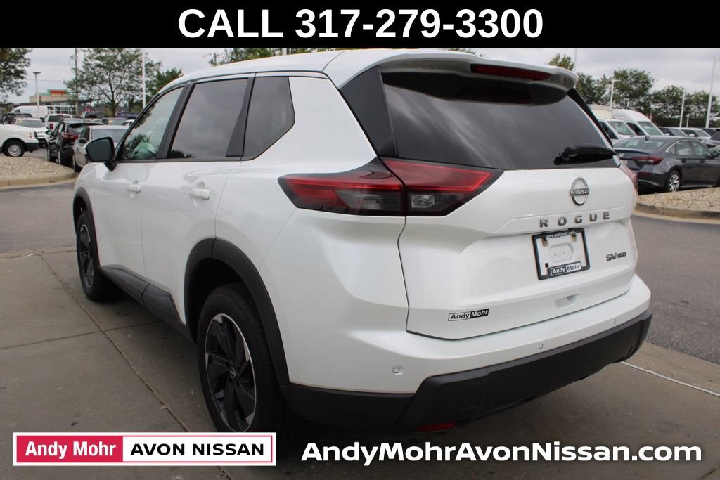 Used 2024 Nissan Rogue SV AWD/4WD image 5