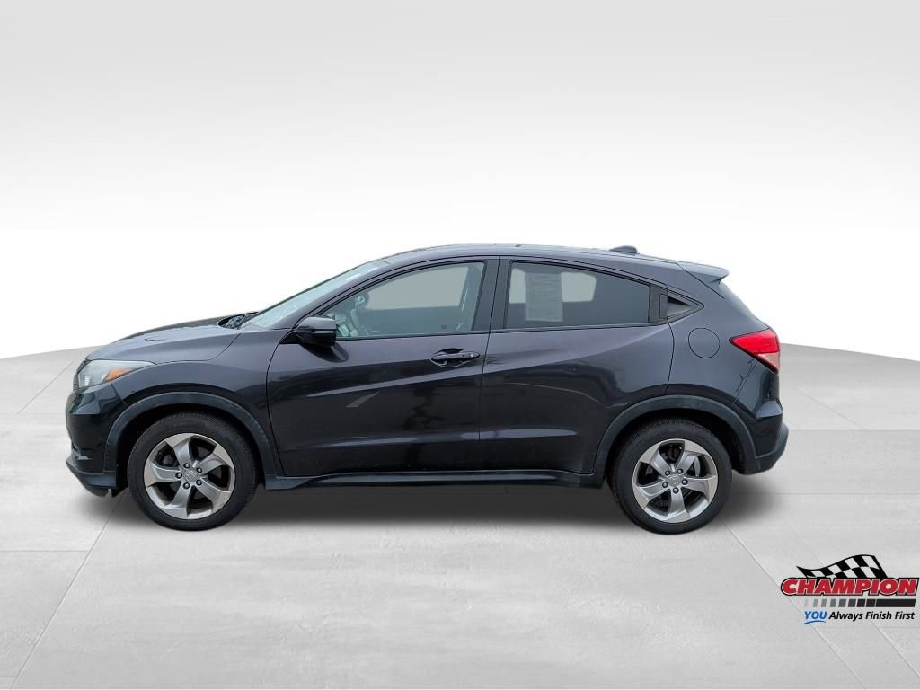 Used 2017 Honda HR-V EX image 2