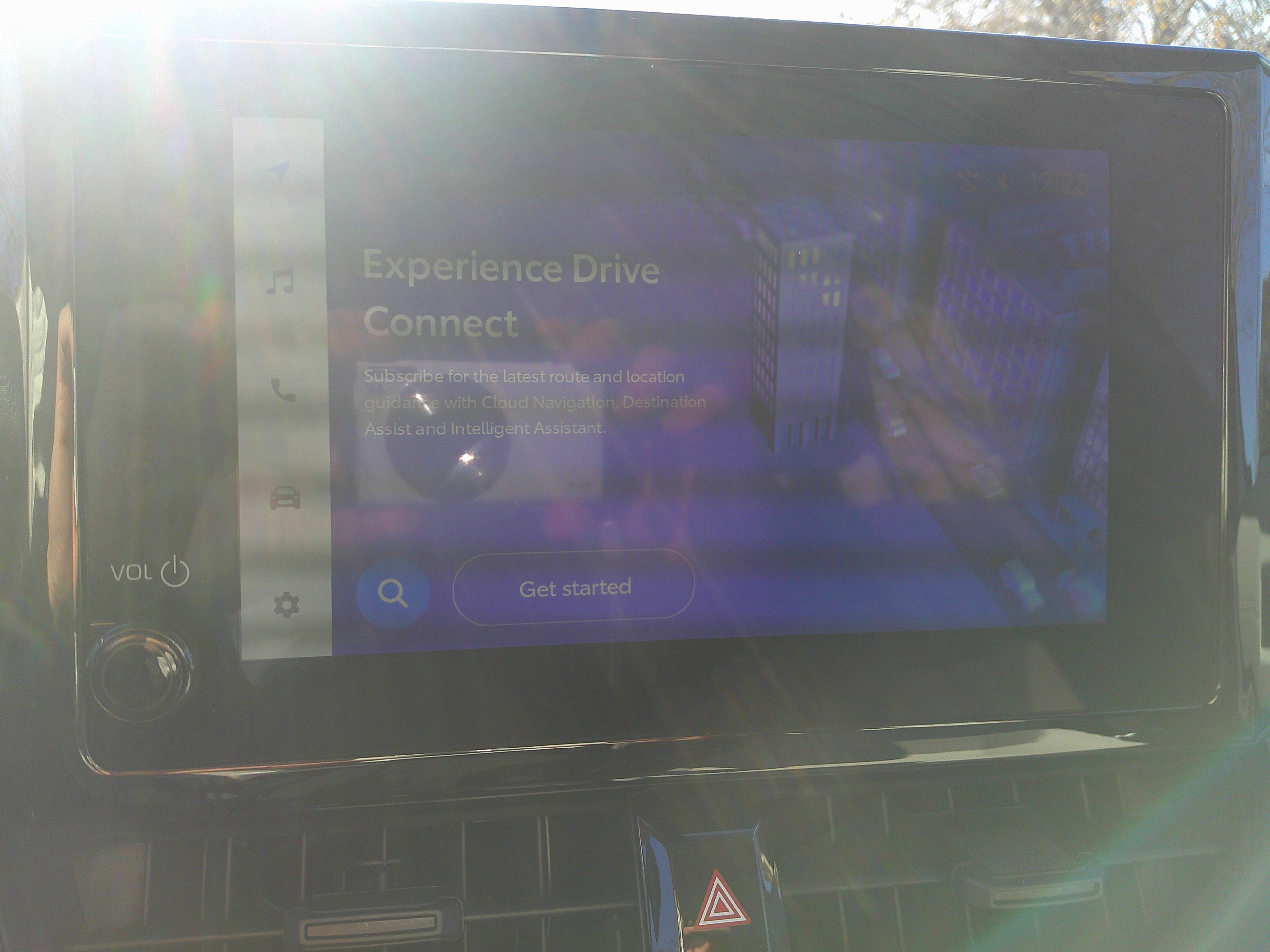 Used 2025 Toyota Corolla Cross L image 25