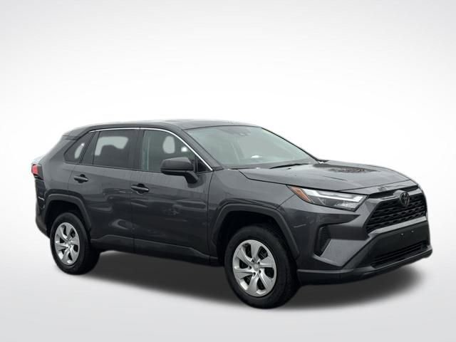Used 2024 Toyota RAV4 LE image 4