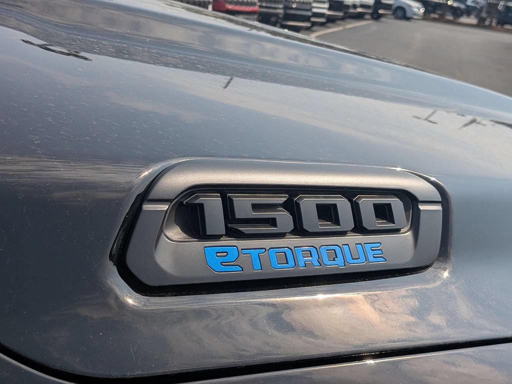 New 2026 RAM 1500 Express AWD/4WD image 30