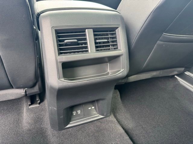 Used 2022 Volkswagen Atlas Cross Sport SEL R-Line AWD/4WD image 8