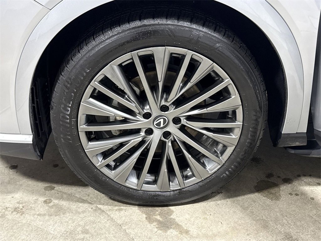 Used 2025 Lexus RX 350h image 26
