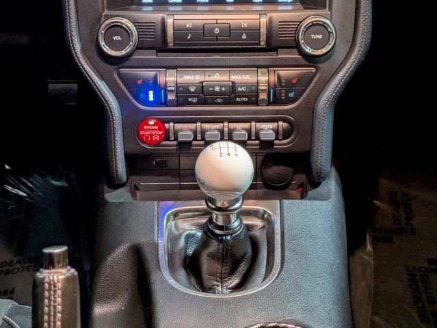 Used 2018 Ford Mustang Shelby GT350 w/ Convenience Package RWD image 20