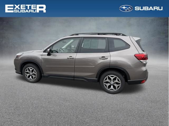 Used 2023 Subaru Forester Premium AWD/4WD image 6