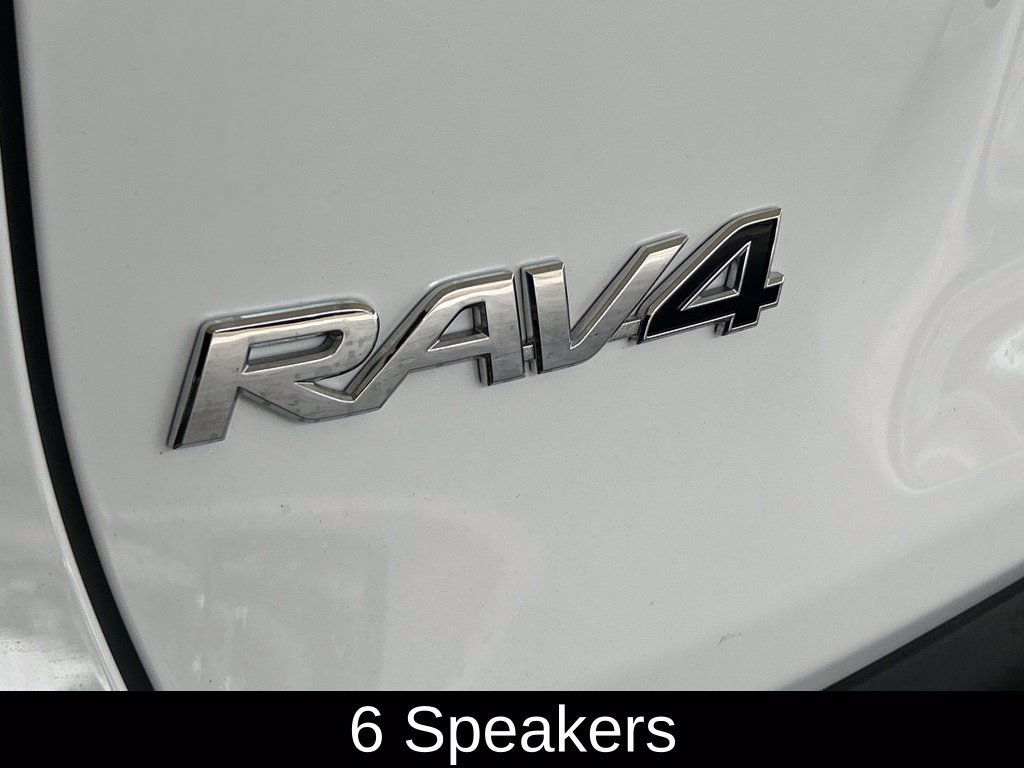 Used 2025 Toyota RAV4 XLE FWD image 16