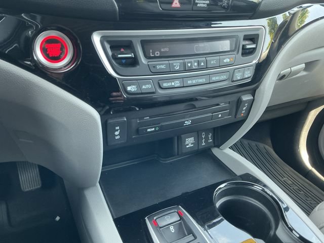 Used 2017 Honda Pilot Touring image 21