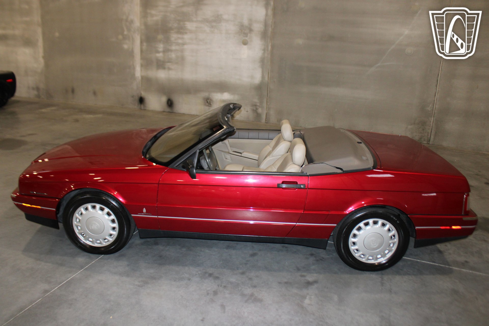 Used 1993 Cadillac Allante image 10