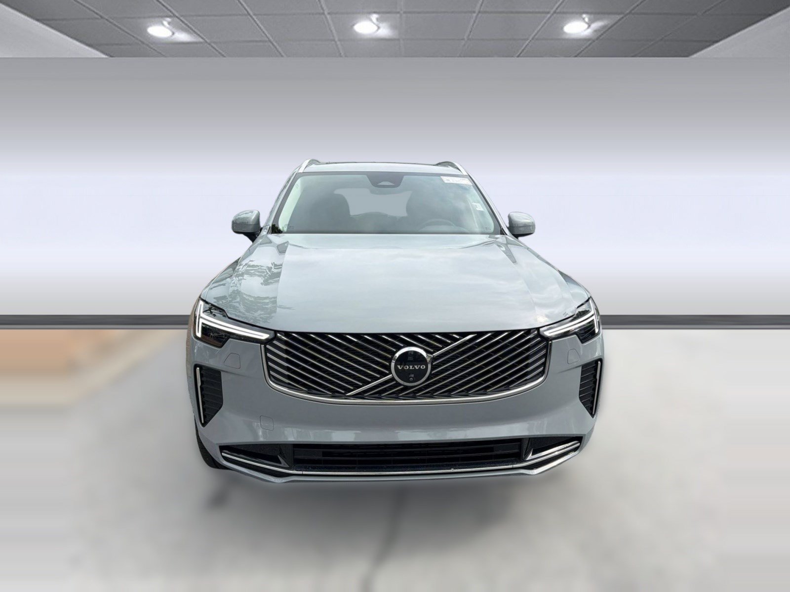 Certified 2025 Volvo XC90 B5 Plus AWD/4WD image 6